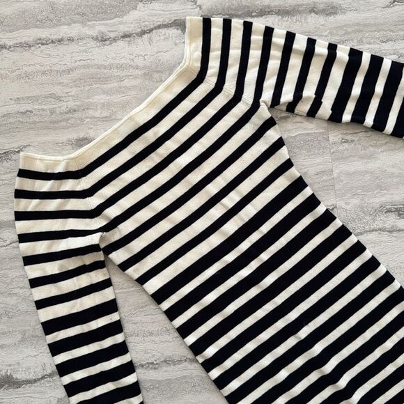 H&M Maternity Off The Shoulder Top - Picture 4 of 4